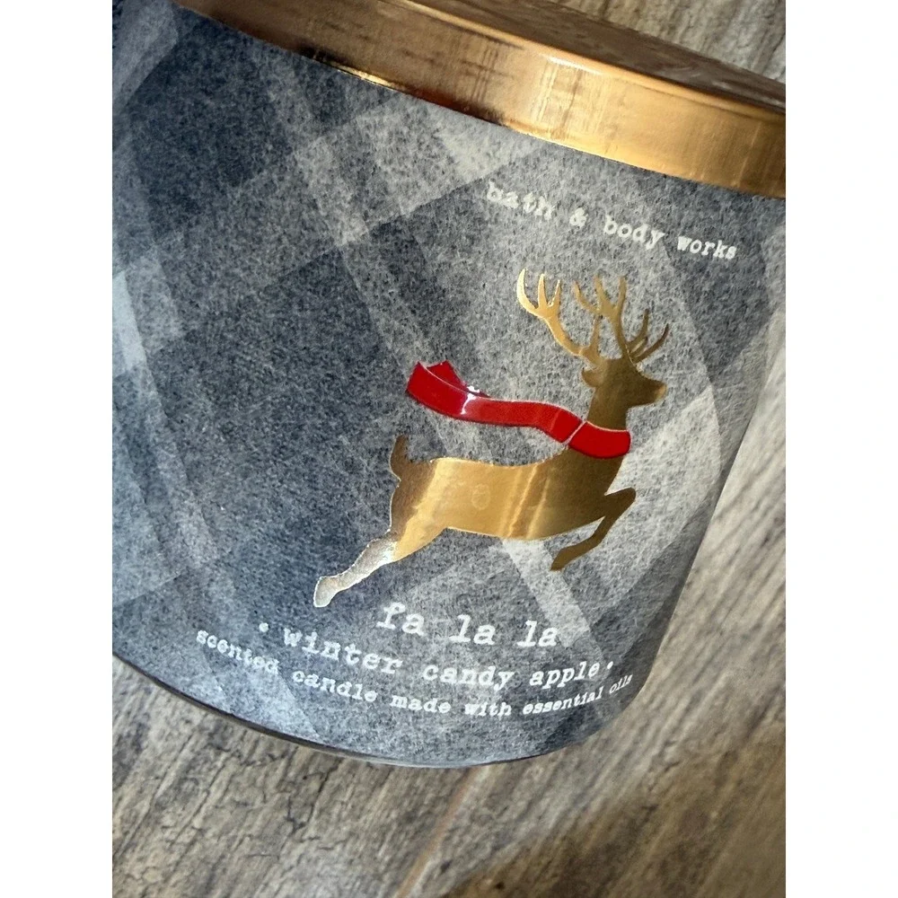 Bath & Body‎ Works Winter Candy Apple Candle 14.5 oz Reindeer Holiday 3 Wick NWT